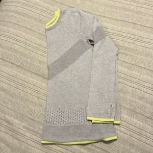 Ivivva grey sweater size 12